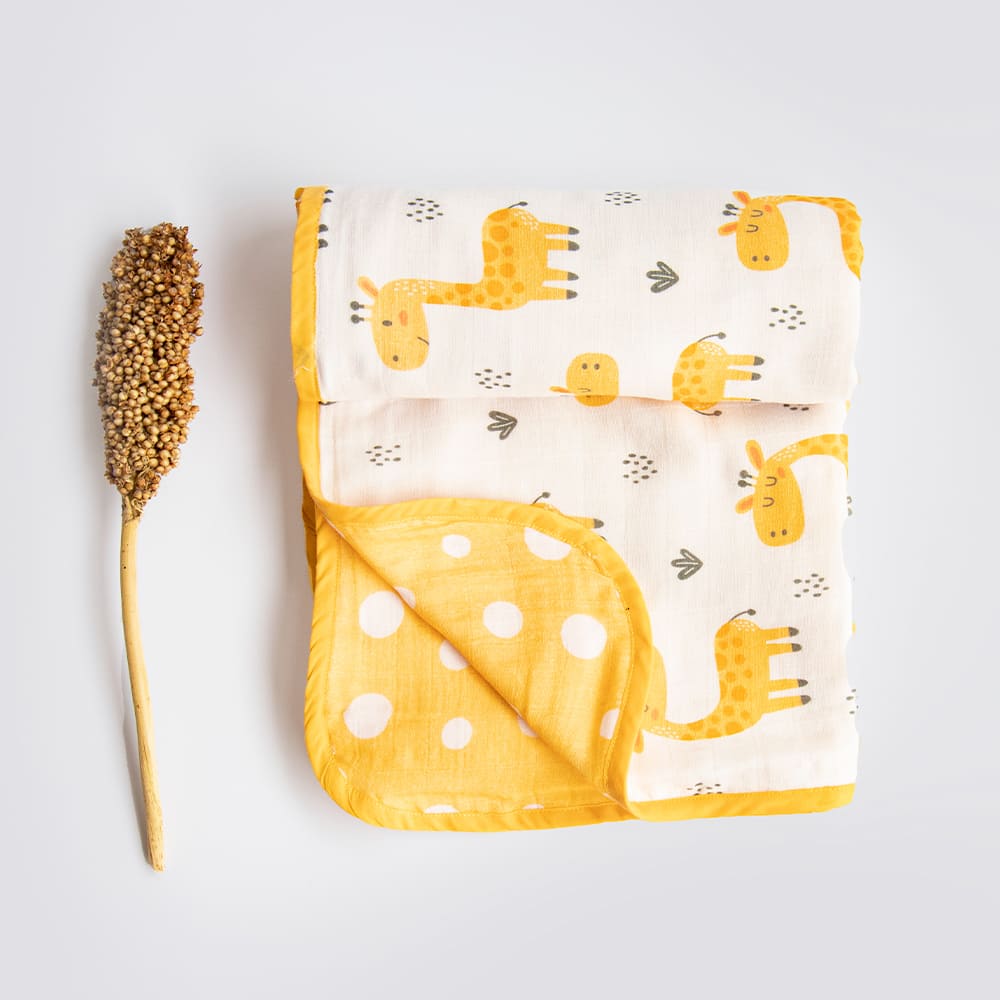 Baby Giraffe - Welcome Baby Gift Basket (Collective)