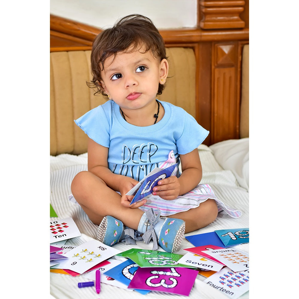 Baby's First Flash Cards Set of Seven Flash Cards - Colors, Shape